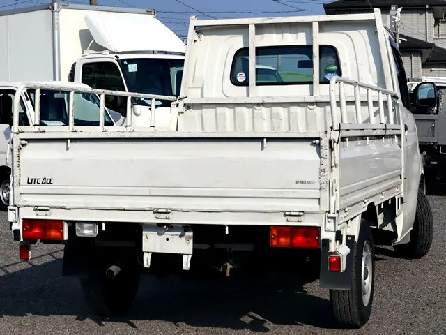 トヨタ ライトエーストラック DBF-S40U(2WD)の写真3