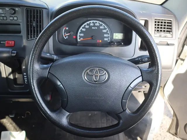 トヨタ ライトエーストラック DBF-S40U(2WD)の写真4