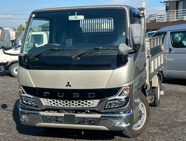 三菱 キャンター 2RG-FBA60(2WD)の写真1