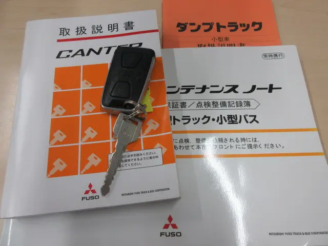 三菱 キャンター 2RG-FBA60(2WD)の写真5