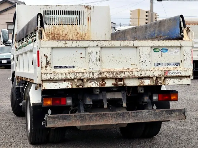 三菱 キャンター 2RG-FBA60(2WD)の写真2