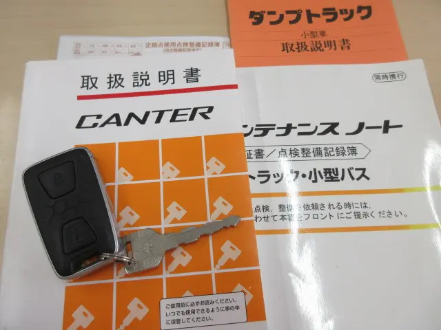 三菱 キャンター 2RG-FBA60(2WD)の写真5