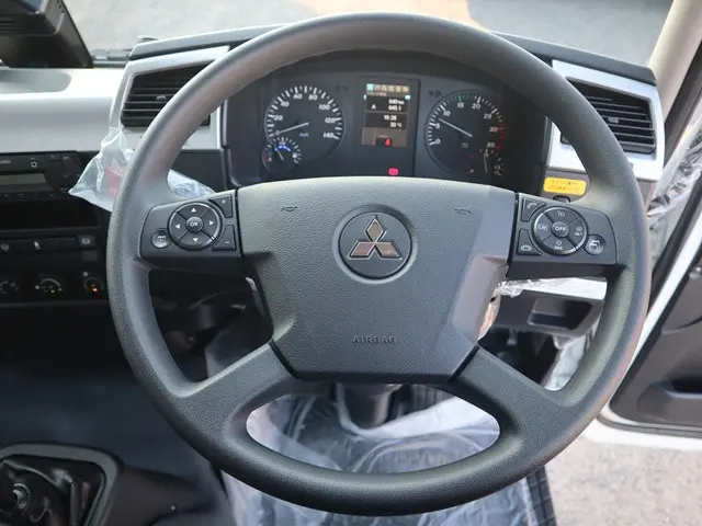 三菱 ファイター 2KG-FK72F(2WD)の写真4