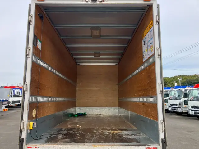 いすゞ エルフ TKG-NMR85AN(2WD)の写真11