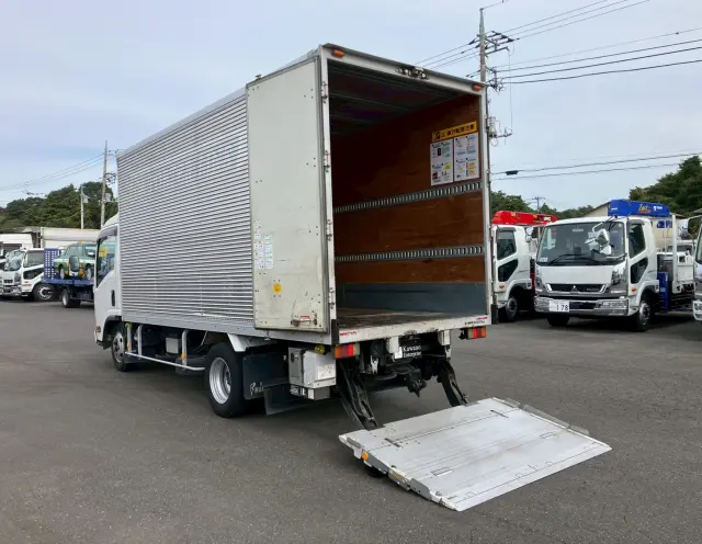 いすゞ エルフ TKG-NMR85AN(2WD)の写真15