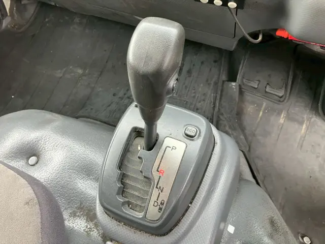 いすゞ エルフ TKG-NMR85AN(2WD)の写真40