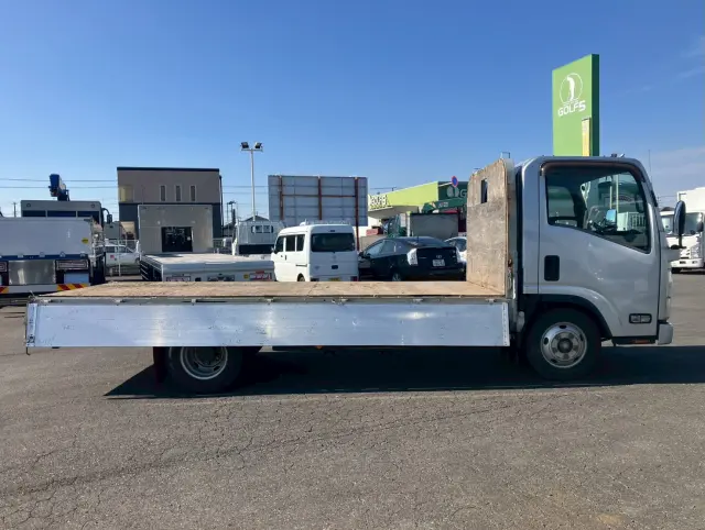 いすゞ エルフ TRG-NMR85AR(2WD)の写真5