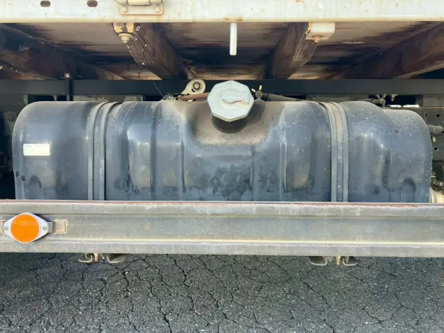 いすゞ エルフ TRG-NMR85AR(2WD)の写真17