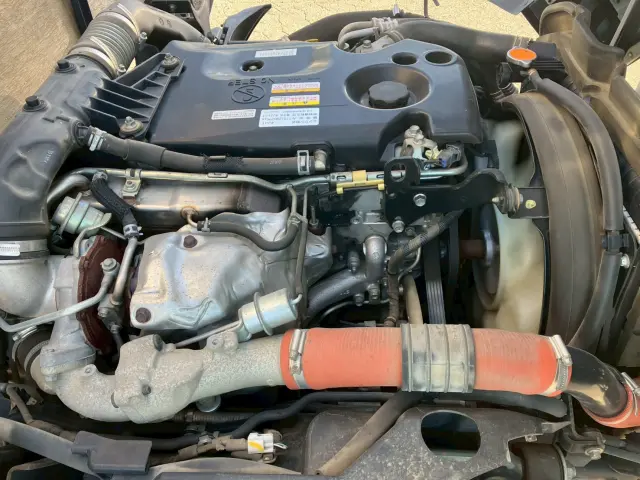 いすゞ エルフ TRG-NMR85AR(2WD)の写真22