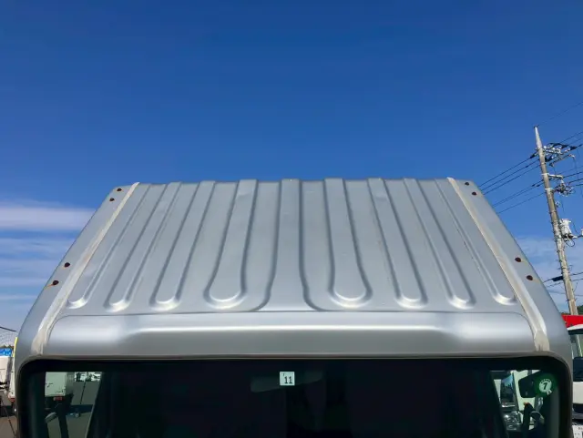 いすゞ エルフ TRG-NMR85AR(2WD)の写真24