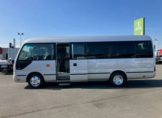 日野 リエッセⅡ SKG-XZB50M(2WD)の写真9