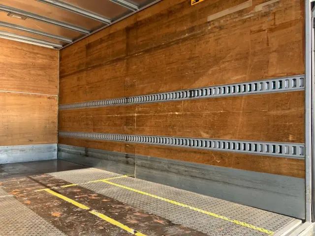 日野 デュトロ TKG-XZU710M(2WD)の写真16