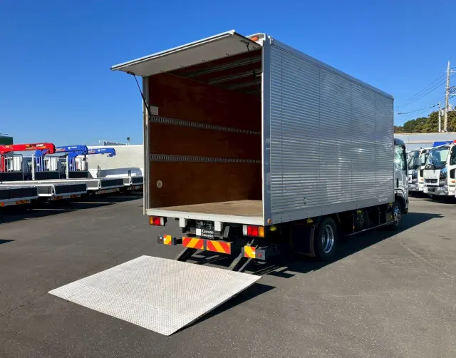 いすゞ エルフ TRG-NPR85ANの写真6