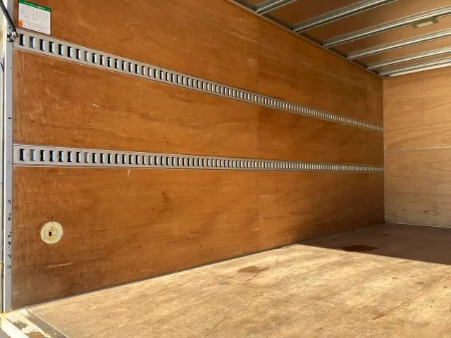 いすゞ エルフ TRG-NPR85ANの写真7