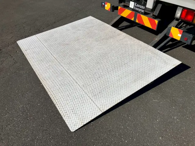 いすゞ エルフ TRG-NPR85ANの写真8