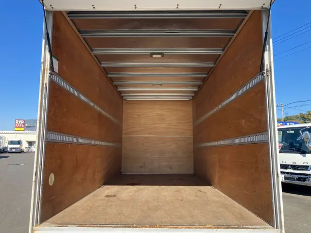 いすゞ エルフ TRG-NPR85ANの写真10