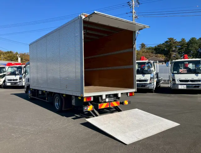 いすゞ エルフ TRG-NPR85ANの写真14