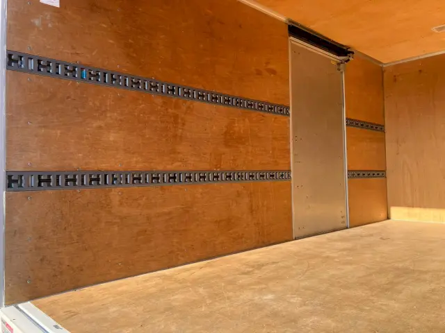 三菱 キャンター TPG-FEB50(2WD)の写真7