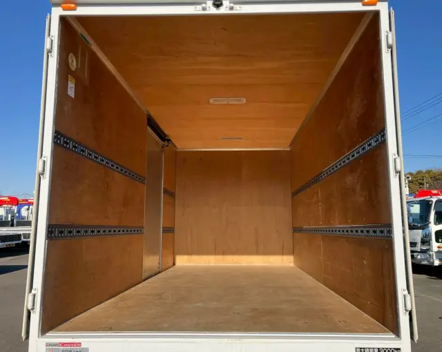 三菱 キャンター TPG-FEB50(2WD)の写真9