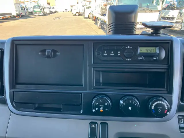 三菱 キャンター TPG-FEB50(2WD)の写真33