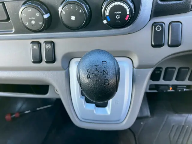 三菱 キャンター TPG-FEA50の写真37