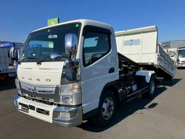 三菱 キャンター 2PG-FEBM0(2WD)の写真1