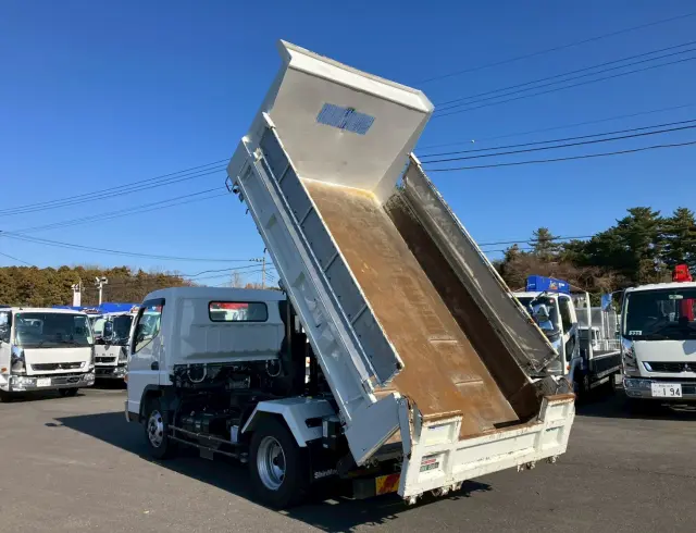 三菱 キャンター 2PG-FEBM0(2WD)の写真18