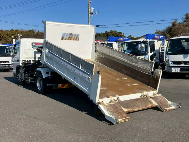 三菱 キャンター 2PG-FEBM0(2WD)の写真19