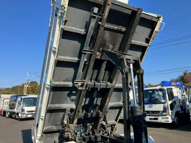 三菱 キャンター 2PG-FEBM0(2WD)の写真22