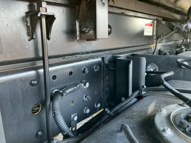 三菱 キャンター 2PG-FEBM0(2WD)の写真36