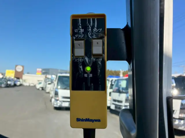 三菱 キャンター 2PG-FEBM0(2WD)の写真47