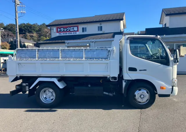 日野 デュトロ TKG-XZU620T(2WD)の写真8