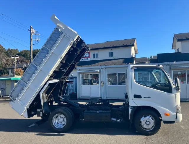 日野 デュトロ TKG-XZU620T(2WD)の写真9