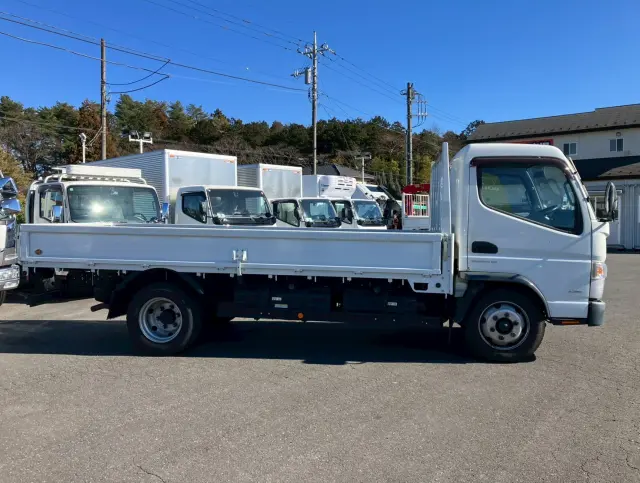三菱 キャンター TPG-FEA80(2WD)の写真4