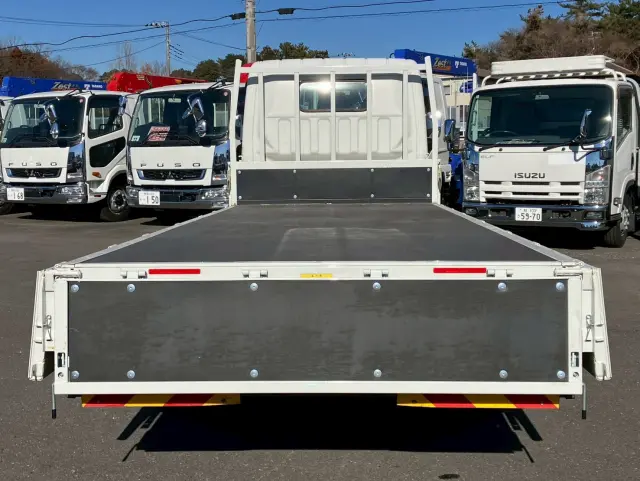 三菱 キャンター TPG-FEA80(2WD)の写真9