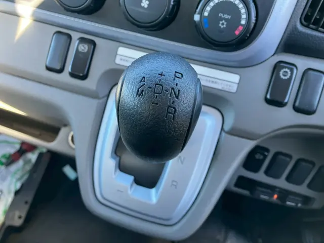 三菱 キャンター TPG-FEA80(2WD)の写真31