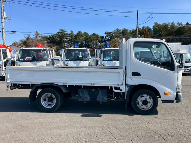 トヨタ トヨエース TKG-XZC605(2WD)の写真4