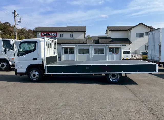 三菱 キャンター 2PG-FEB80(2WD)の写真14
