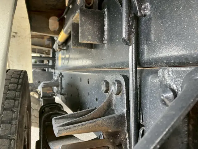 いすゞ フォワード SKG-FRR90S1(2WD)の写真18