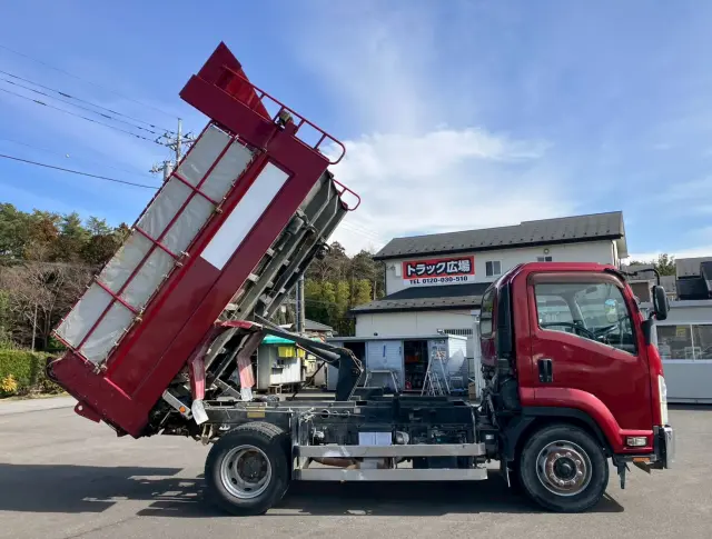 いすゞ フォワード LKG-FTR90S2(2WD)の写真6