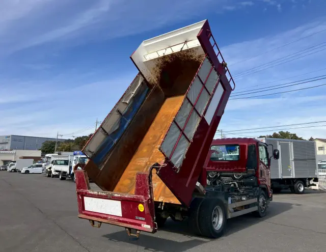 いすゞ フォワード LKG-FTR90S2(2WD)の写真8