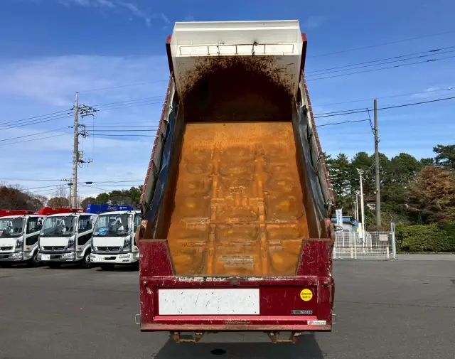 いすゞ フォワード LKG-FTR90S2(2WD)の写真10