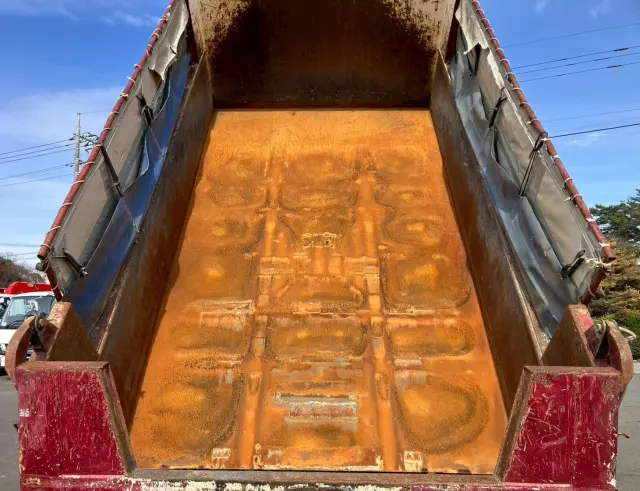 いすゞ フォワード LKG-FTR90S2(2WD)の写真11