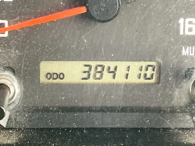 いすゞ フォワード LKG-FTR90S2(2WD)の写真32