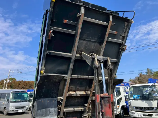 いすゞ フォワード PJ-FSR34D4(2WD)の写真17