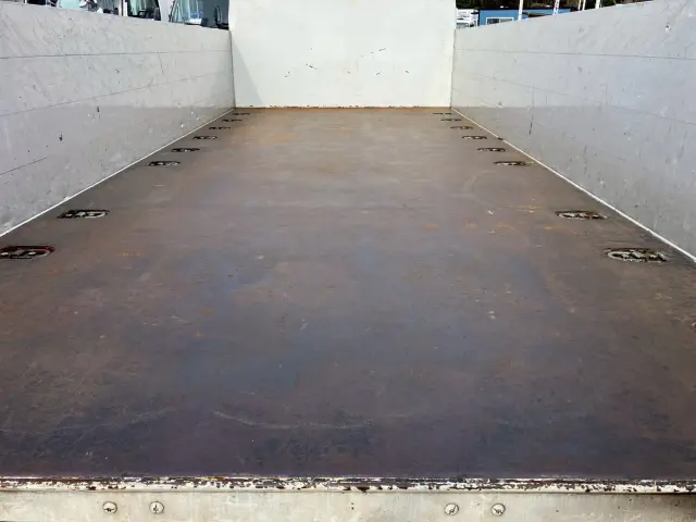 三菱 キャンター TPG-FEA50(2WD)の写真10