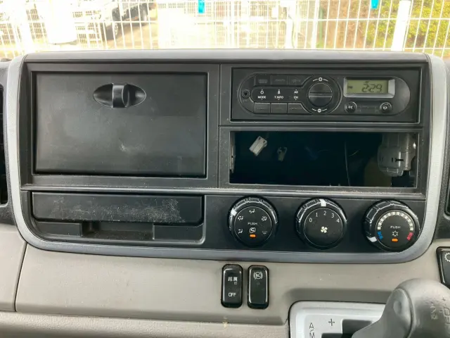 三菱 キャンター TPG-FEA50(2WD)の写真35