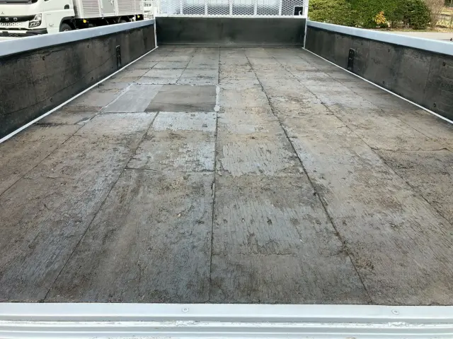 いすゞ エルフ TPG-NPR85AR(2WD)の写真10