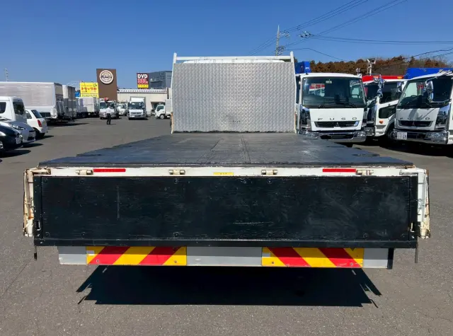 三菱 キャンター TPG-FEB90(2WD)の写真9