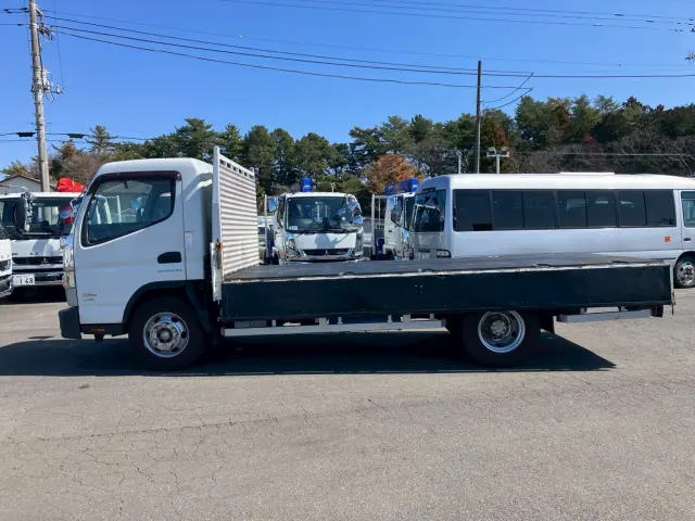 三菱 キャンター TPG-FEB90(2WD)の写真14